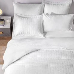 Full Seersucker 7-Piece Cotton Blend Comforter Set White -More Furniture Store jearey bedding sets pps7j wt f 1f 1000