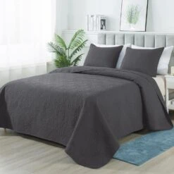 3-Piece Dark Gray Modern Microfiber King-Quilt-Set Quilt Set