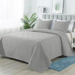 3-Piece Light Gray Modern Microfiber King-Quilt-Set Quilt Set